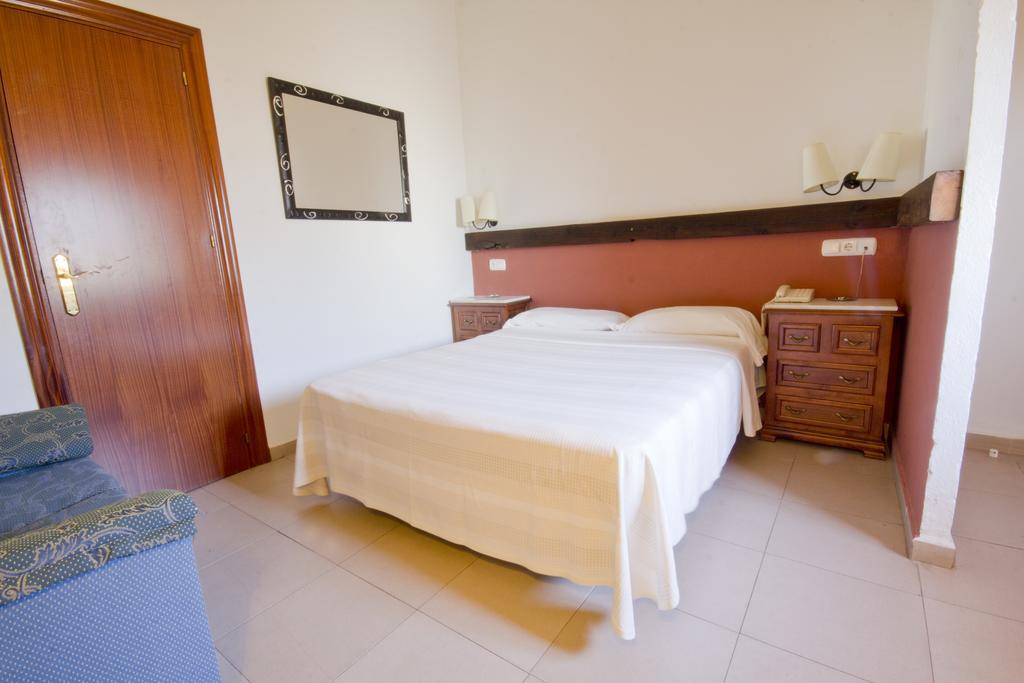 Hostal Nueva Andalucia Alcalá de Guadaira Oda fotoğraf