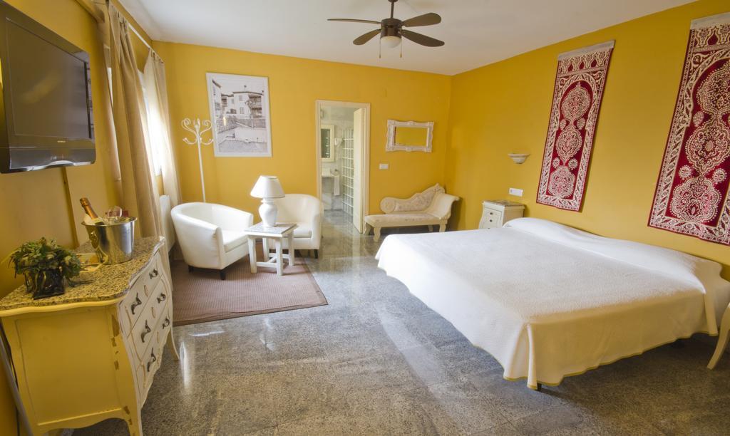 Hostal Nueva Andalucia Alcalá de Guadaira Dış mekan fotoğraf