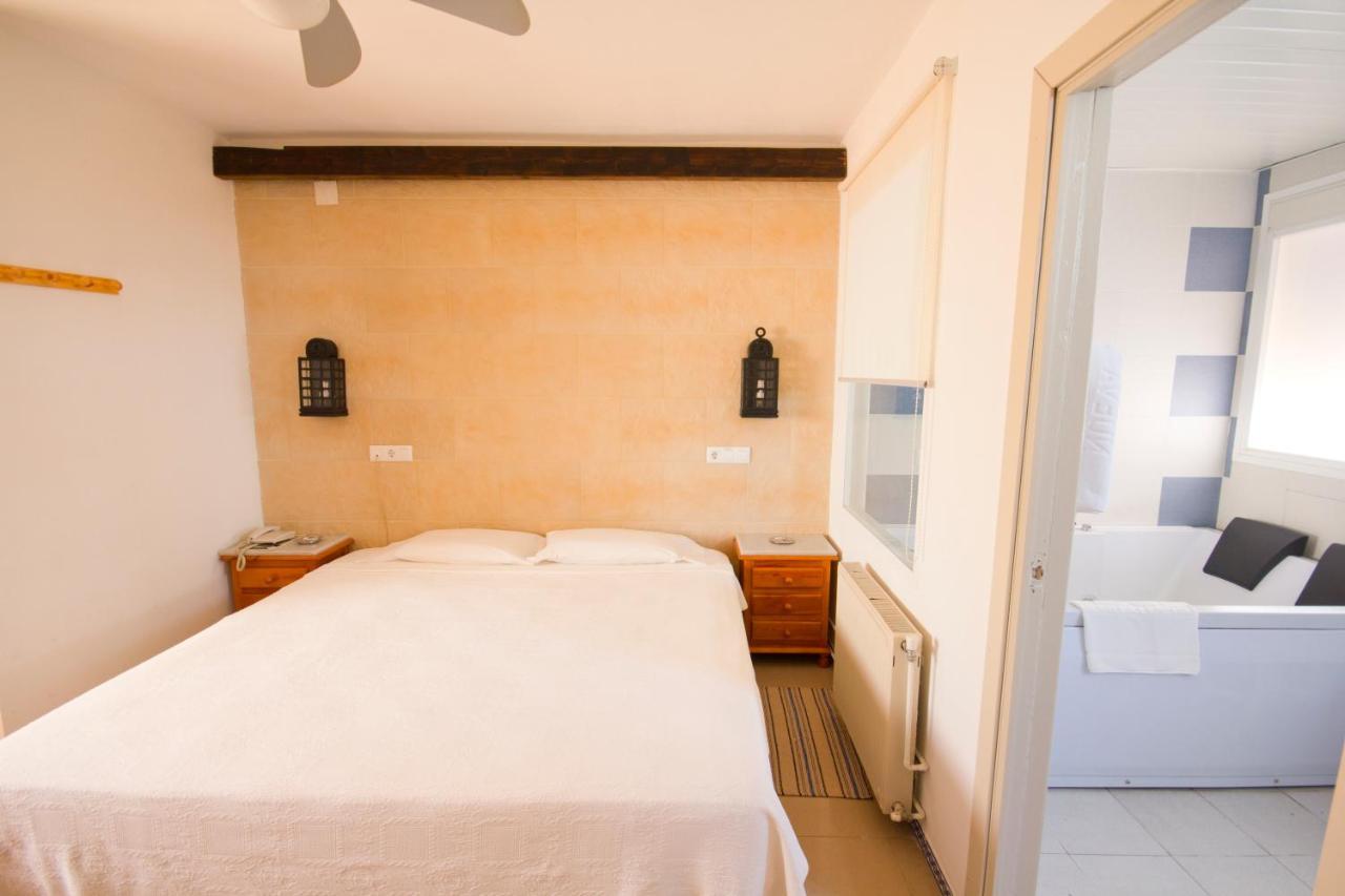 Hostal Nueva Andalucia Alcalá de Guadaira Dış mekan fotoğraf